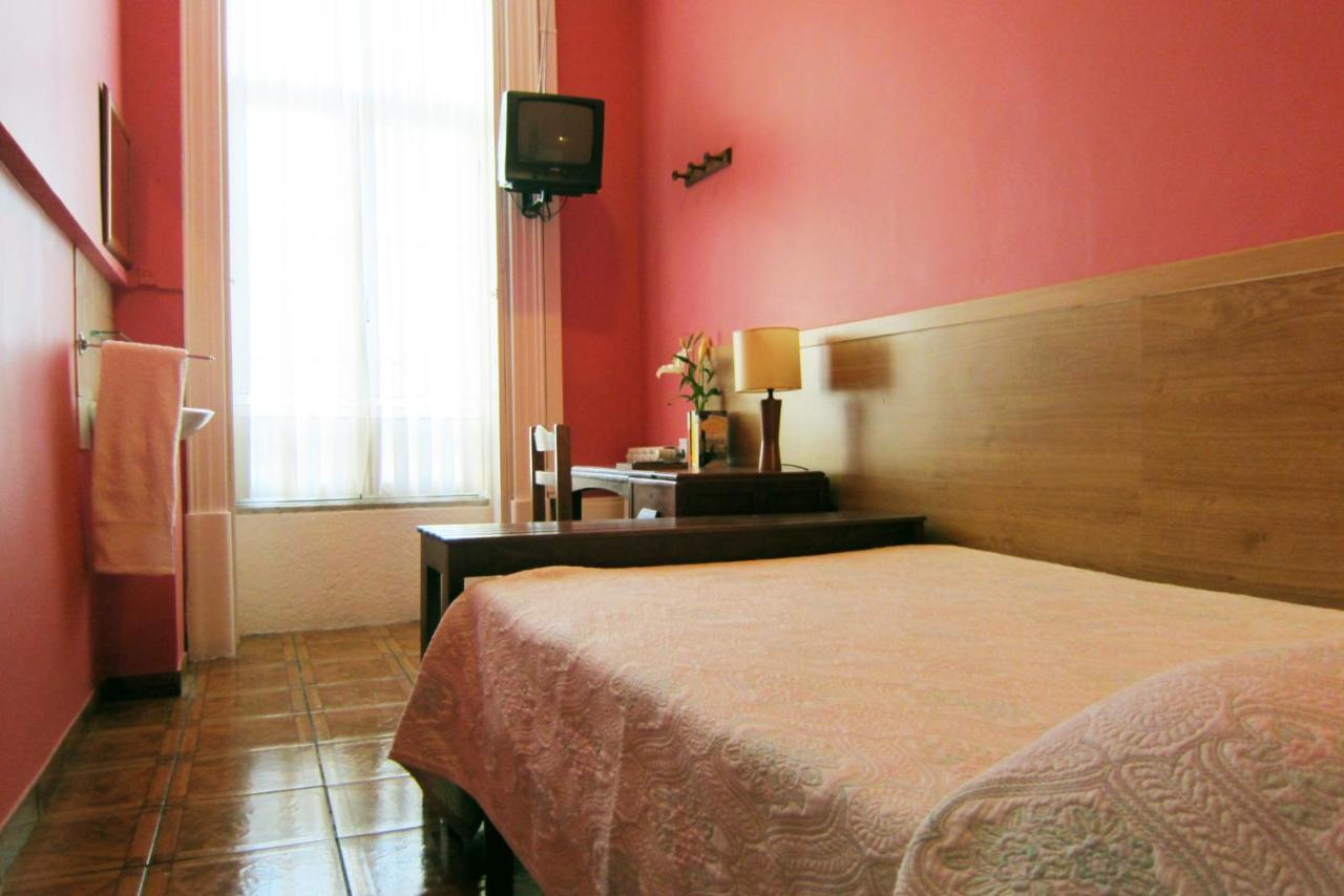 Duas Nacoes Guest House Porto Buitenkant foto